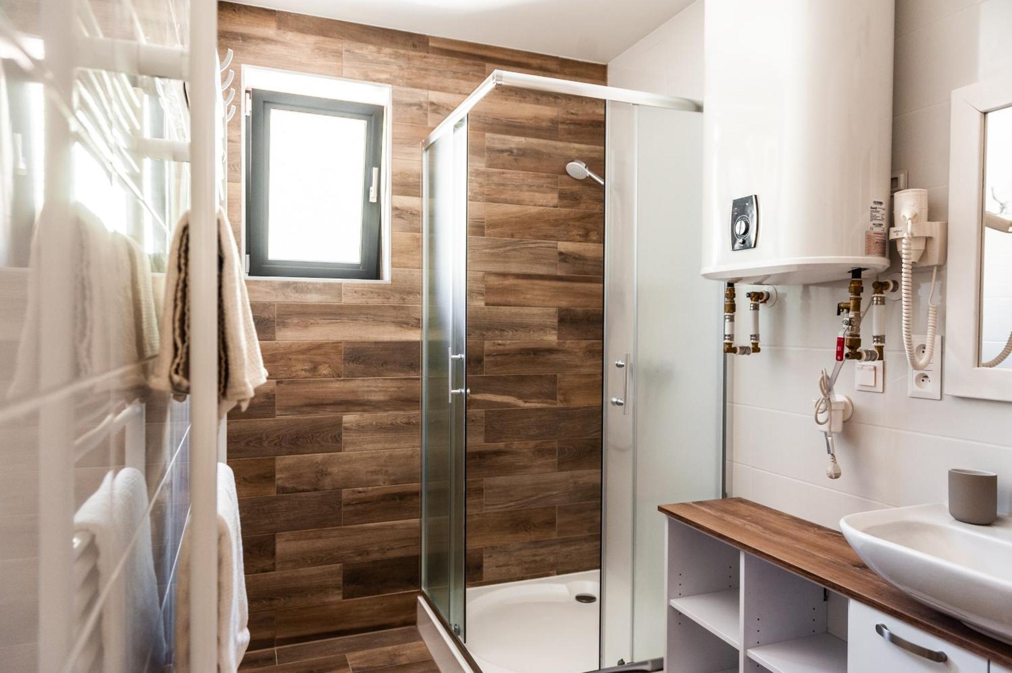 Apartmany Besen Bešeňová Dış mekan fotoğraf