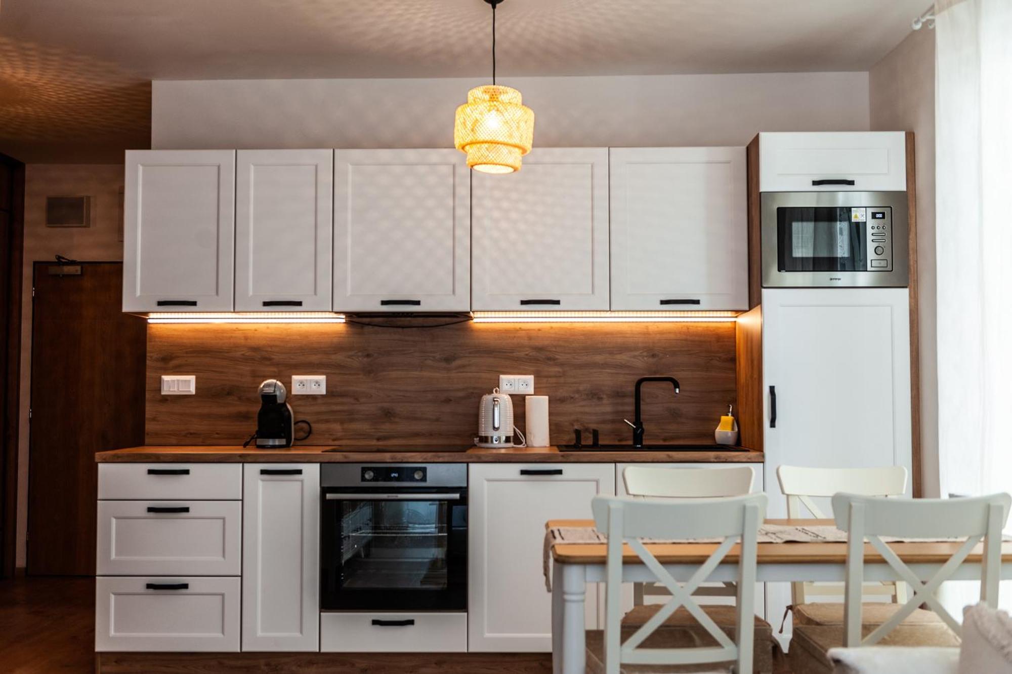 Apartmany Besen Bešeňová Dış mekan fotoğraf