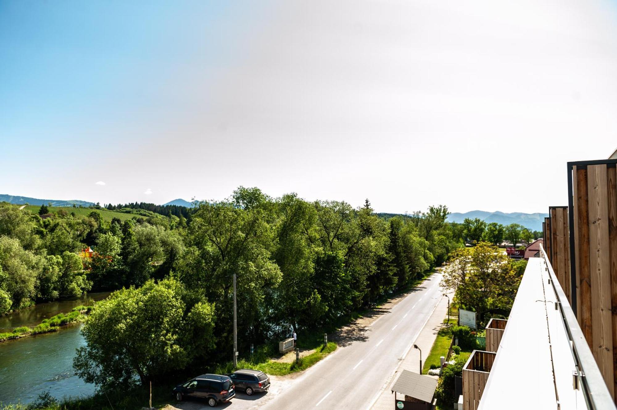 Apartmany Besen Bešeňová Dış mekan fotoğraf