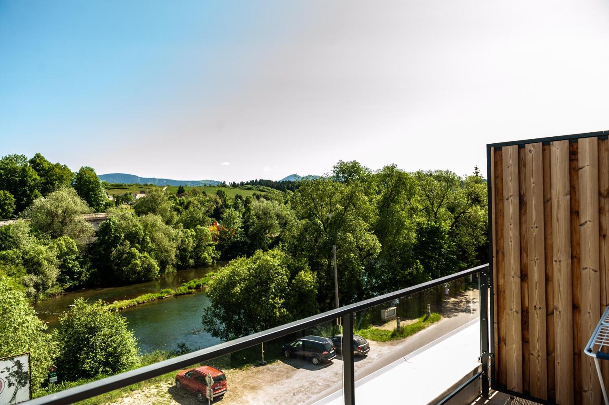 Apartmany Besen Bešeňová Dış mekan fotoğraf