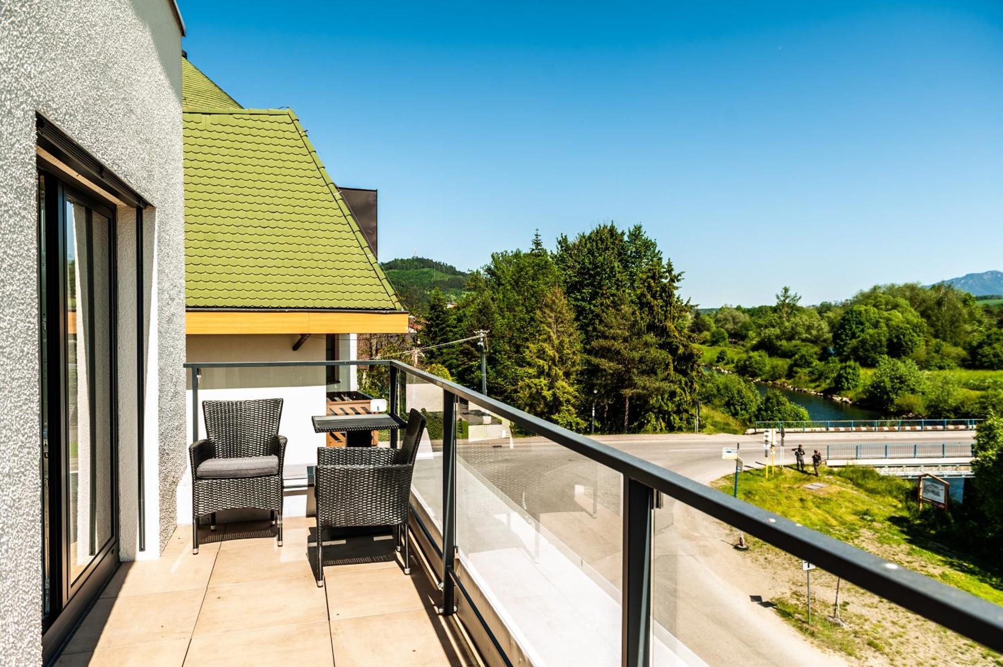 Apartmany Besen Bešeňová Dış mekan fotoğraf