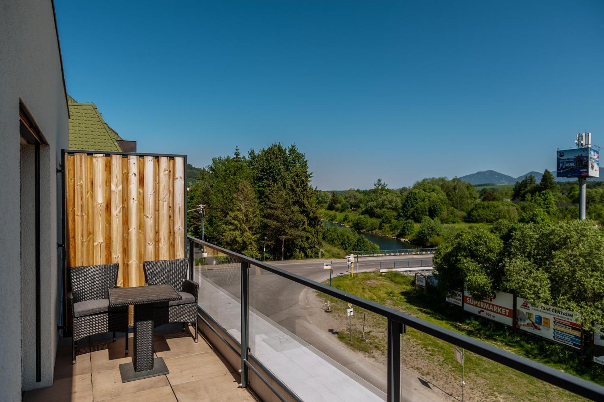 Apartmany Besen Bešeňová Dış mekan fotoğraf